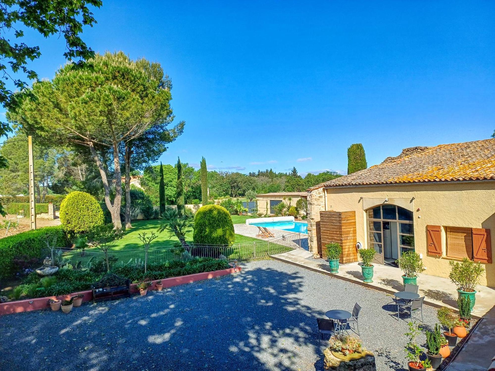 Апартаменты Domaine La Mouline Пезенас Экстерьер фото